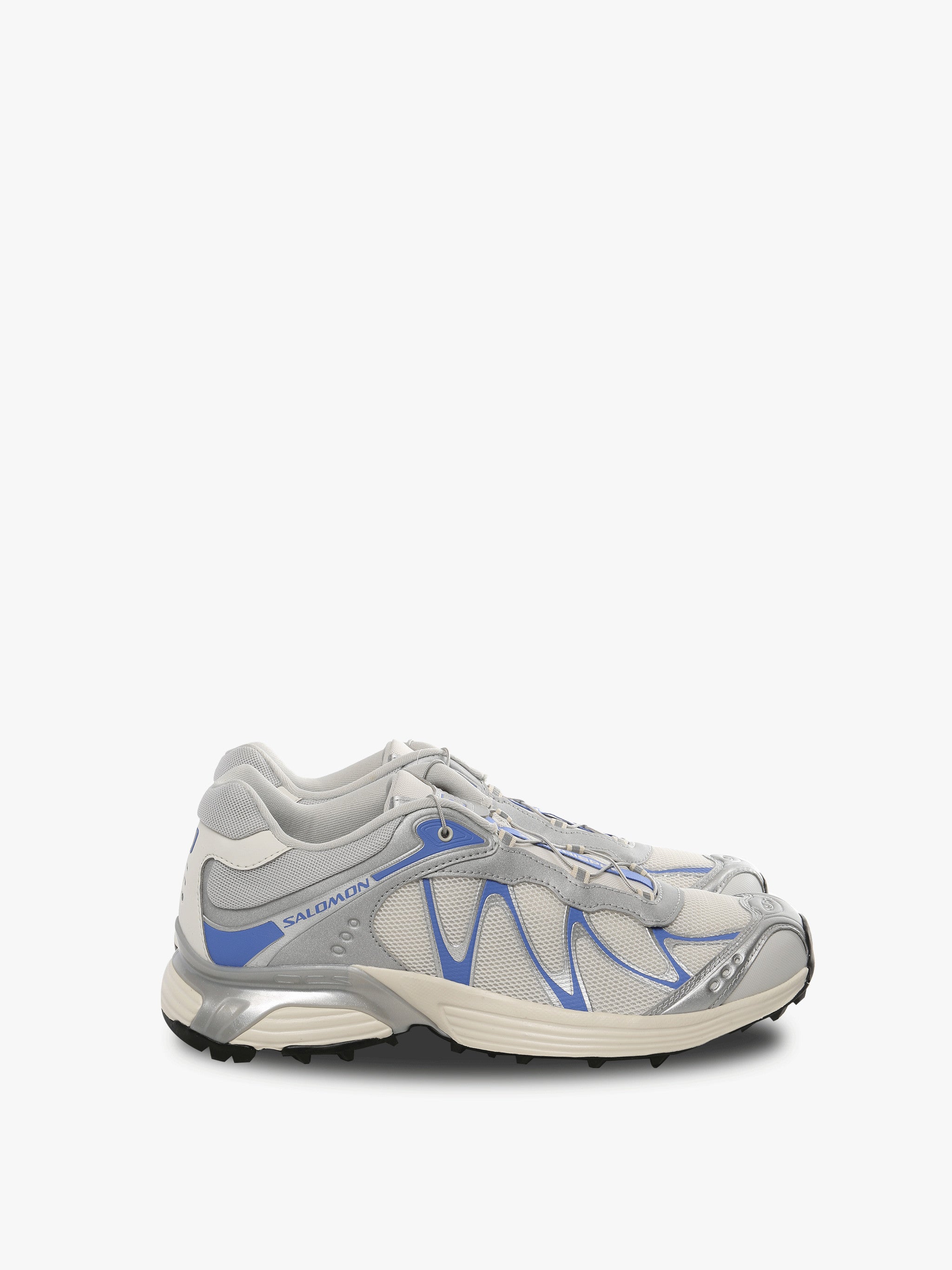 blue sneakers,front view