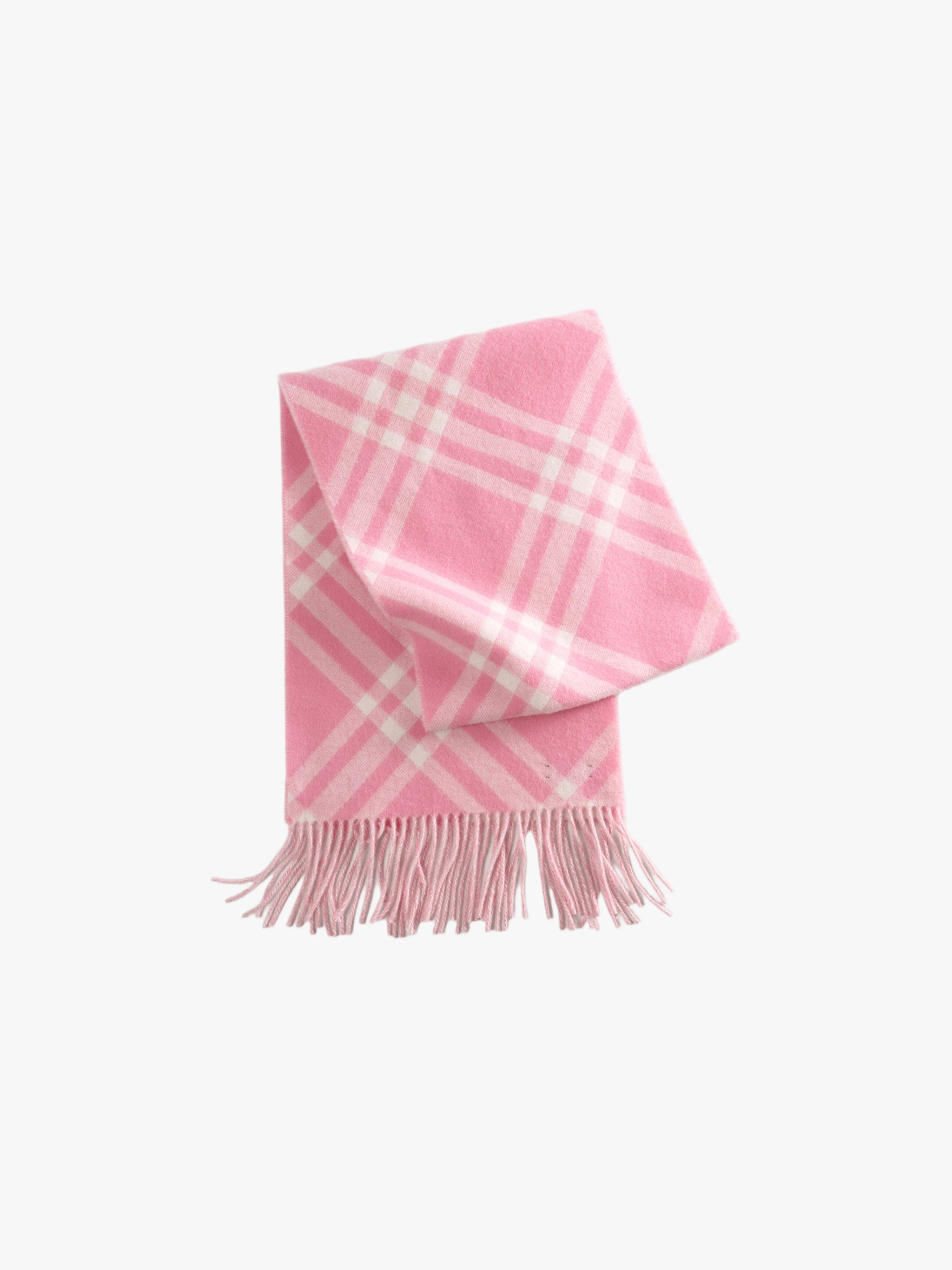 Pink scarf, front view