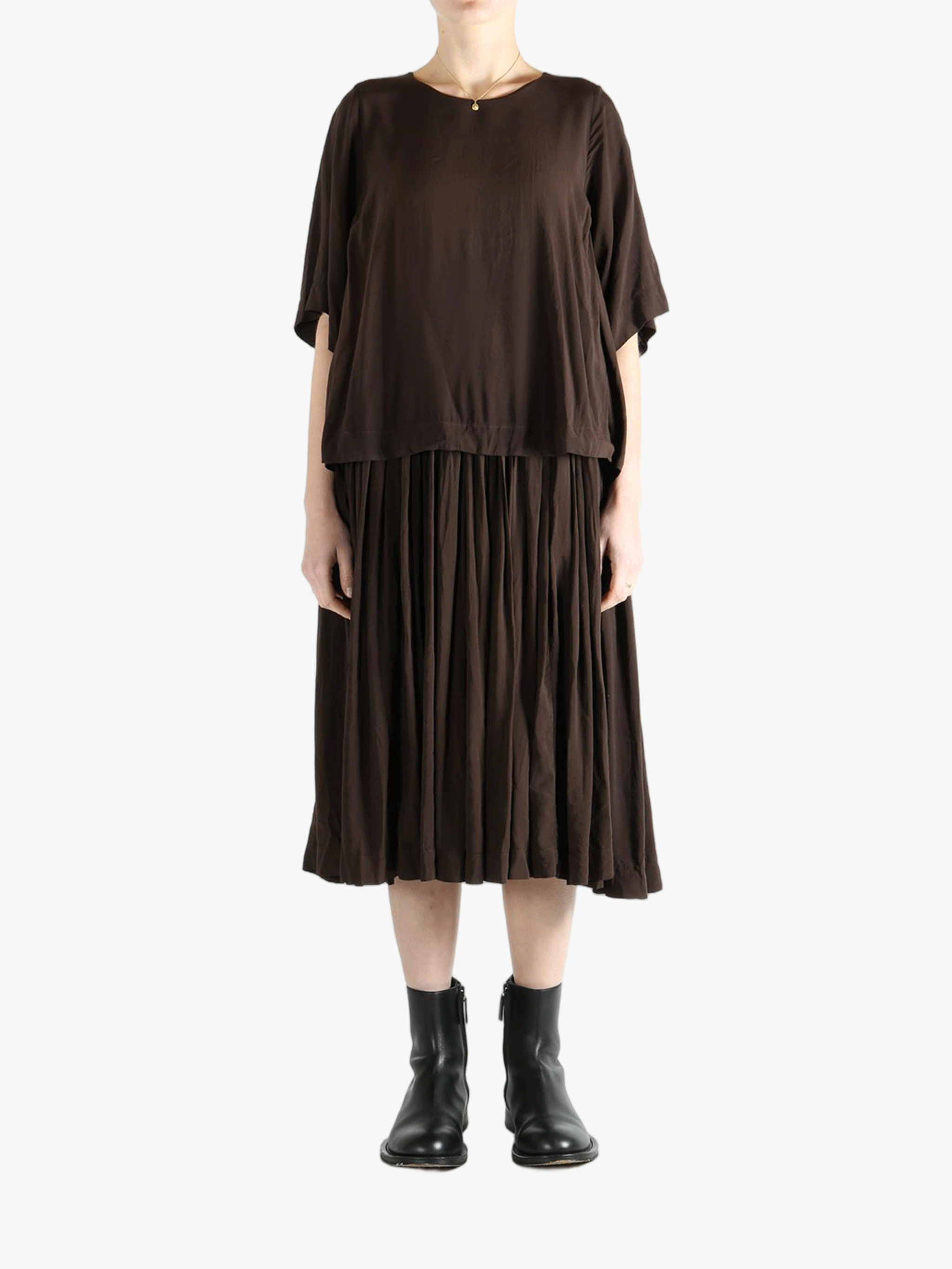 Brown dress,full body view